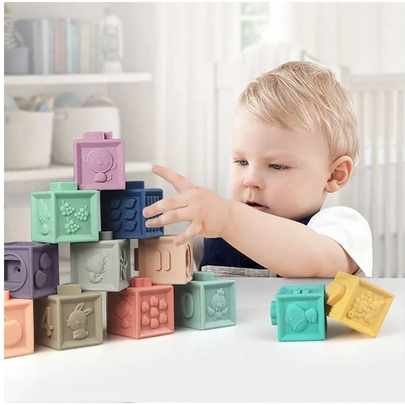 Baby to Love My Discovery Cubes