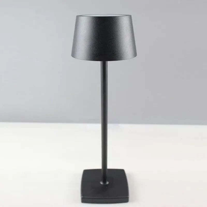 Dainty LED Cordless Table Lamp