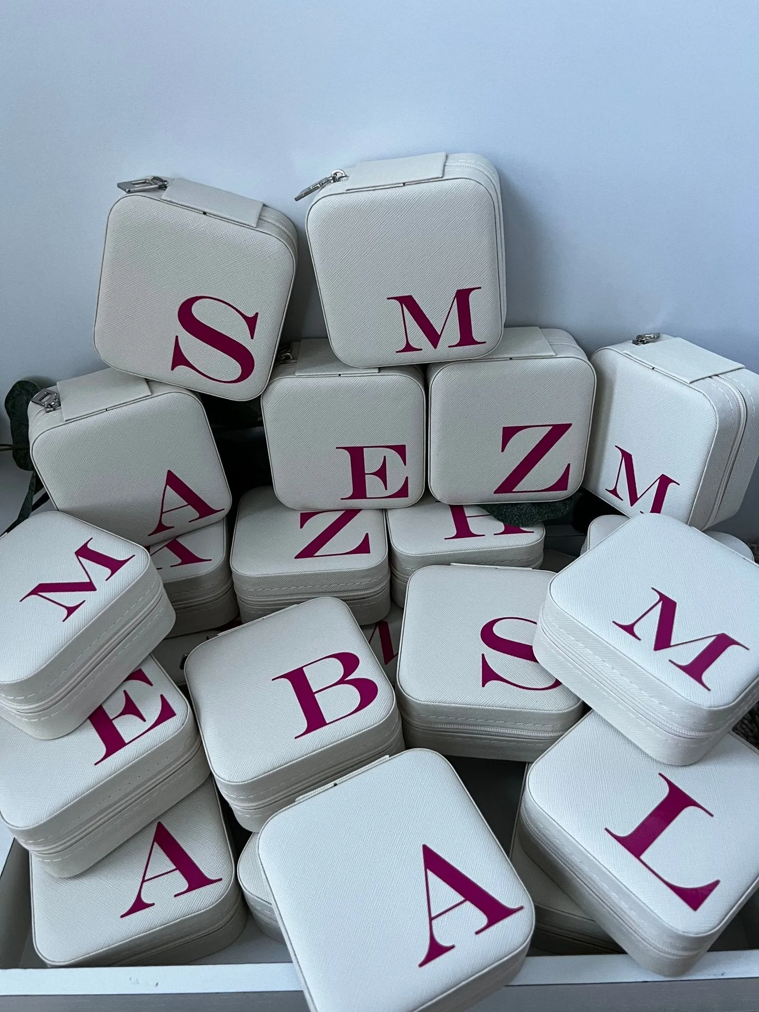 Personalized Travel Jewelry Box with Zipper Closure